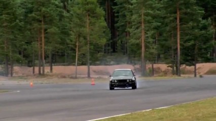Boosted BMW E30 Puts Out 1000+HP And Shoots FLAMES