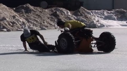 Buggy Burnout Attempt On THIN ICE – Sinks Immediately!