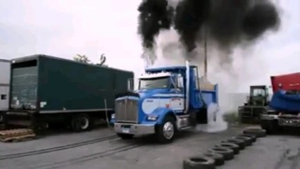 Coal Rolling Dump Truck MEGA BURNOUT