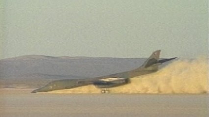 Edwards AFB B-1B Lancer – Crash Landing On Dry Lakebed