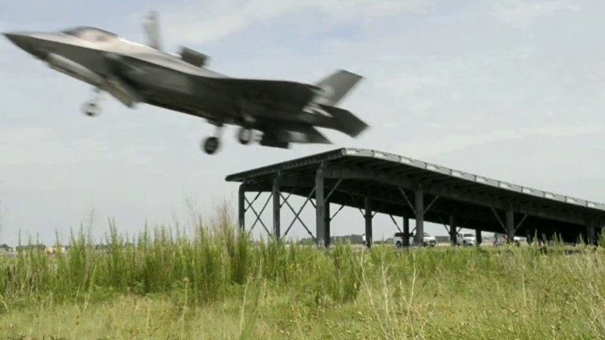 F-35B - Ski Jump Launch for the First Time in History + Vertical Landing Demonstration
