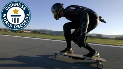Fastest Speed On An Electric Skateboard – Guinness World Records