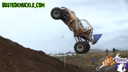 FORMULA OFFROAD CARS HIT THE WALL