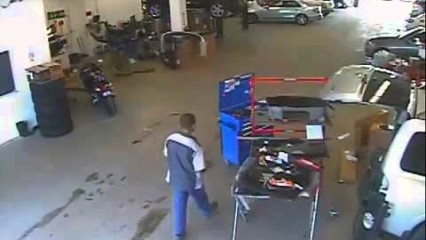 Guy Steals a Mercedes OUT of The Service Shop!