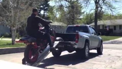 How To Load A Motorcycle – FAIL!