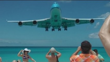 INSANE Landing – 747 Jet Nearly Lands On The Beach!