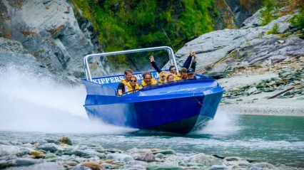 Jet Engine Strapped to Boat – Play On in New Zealand!