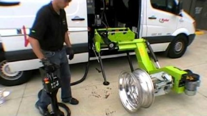 Mobile Tire Changer Brings Business to a NEW LEVEL!