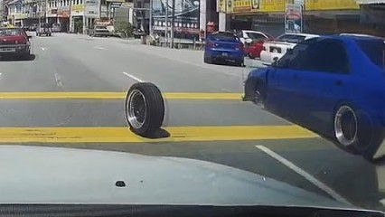 MODDED Honda Ultimate Fail – Wheel Falls Completely Off