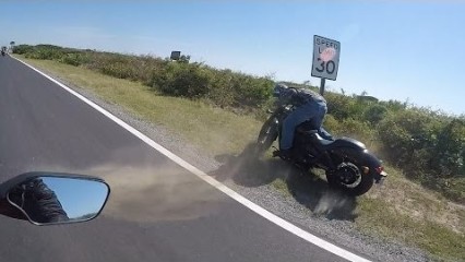 Motorcycle Crash – Inexpienced Biker Hits Speed Limit Sign