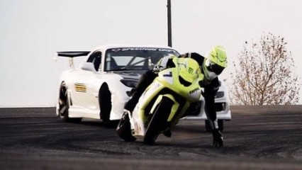 Motorcycle vs Car Drift Battle