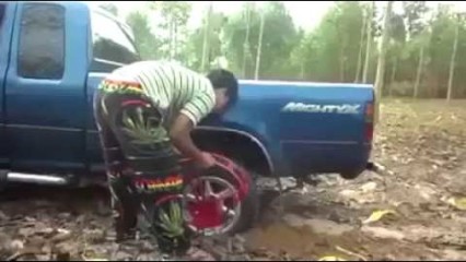 NEVER Get Stuck in the Mud Again! GREAT INVENTION!