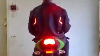 NEW TECHNOLOGY – Motorcycle Jacket Has Turn Signals And Brake Lights!