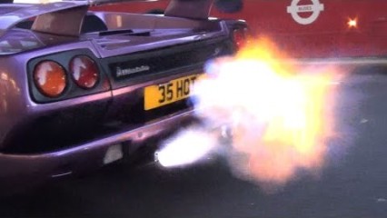 PURPLE Lamborghini Diablo SV HUGE FLAMES!!