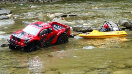 RC ADVENTURES – Ford Raptor 4×4 & Modified NQD Jet Boat on the Trail