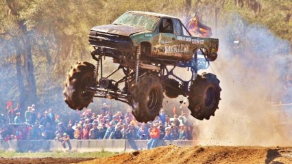 RECKLESS MEGA MUD TRUCK FREESTYLE