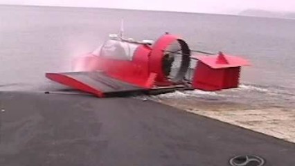The 9XRW Hoverwing Ground Effect Hovercraft Is INCREDIBLE!