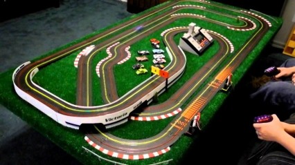 These Slot Cars HAUL ASS – 40ft in 3.5 Seconds