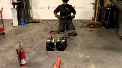 Welding DIY with Jumper Cables and a Pair of BATTERIES