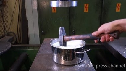 Crushing Non-Newtonian Fluid With a Hydraulic Press
