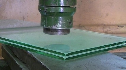 Bulletproof Glass vs Hydraulic Press