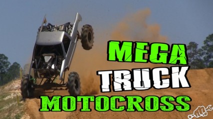 MEGA TRUCK MOTOCROSS