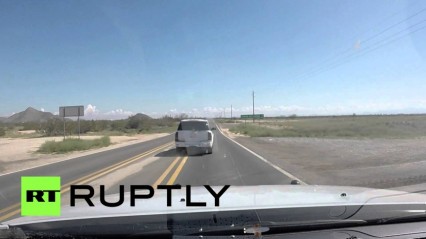 Drug Smugglers Throw Bales of Pot During High Speed Chase