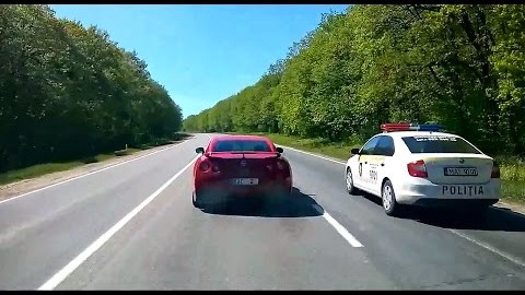 Nissan GT-R vs Police - Will He Get Pulled Over?