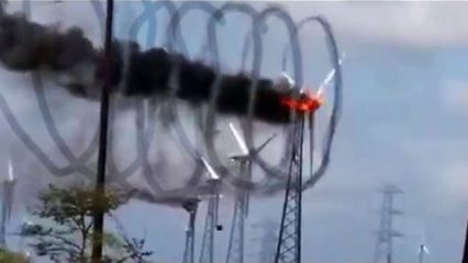 $250,000 Windmill hits self destruct button and spontaneously combusts