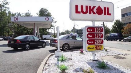 This famous YouTuber claims “You don’t need Premium Gas – Save your money” do you agree?