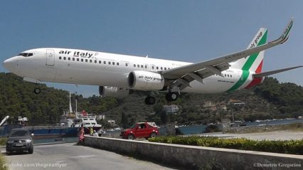 Is this the lowest 737 landing ever? Because it sure looks like it