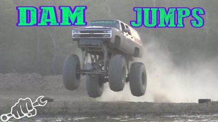 Mud trucks dam jump – Cornfield 500