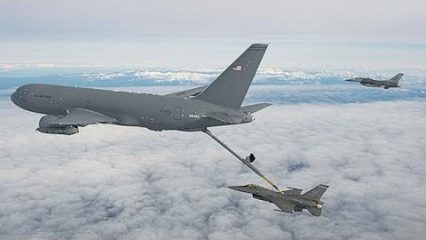 The biggest air refueling mishaps caught on camera