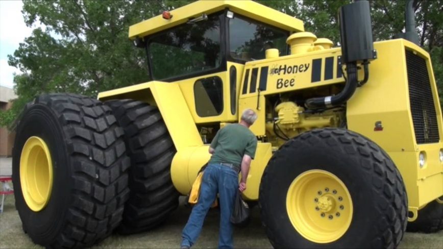 A 500 Horsepower Homemade Giant, the Story Behind the Honey Bee 2WD Tractor
