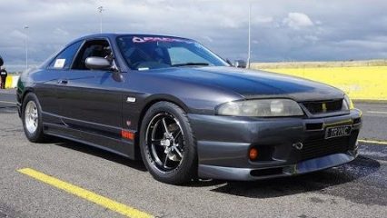 Nissan R33 Skyline From Hell, This Thing Hauls Ass