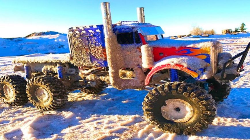 Optimus Overkill RC 6x6x6 SEMI Truck in the Ice and Snow