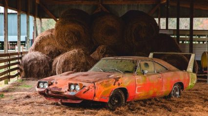 5 Most Amazing Barn Finds!