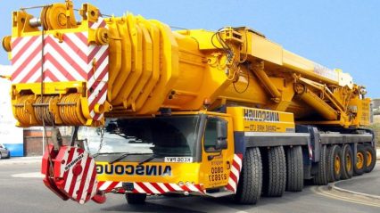 Extreme Mobile Cranes in Action: Liebherr and Palfinger Truck Cranes