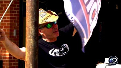 Farmtruck and AZN Show You How Not to Raise a Flag | Street Outlaws