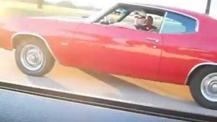 09 Mustang GT Runs Up On a 383 Chevelle