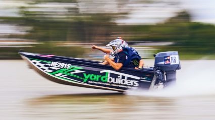 Souped Up 30hp Dinghy Racing at the Riverland Dinghy Derby