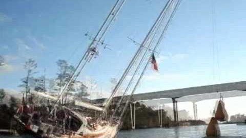 80+ Foot Sail Boat VS 65 Foot Bridge This is How it's Done