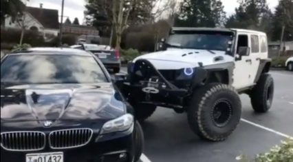 Angry Jeep Owner Pushes Double Parked BMW into One Spot!