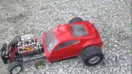 Miniature RC Powered V8 Hot Rod is Out of This World!