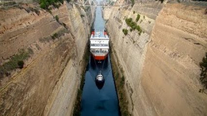 Tight Squeeze! Cargo Ship Sailing through Corinth Canal, Awesome!!