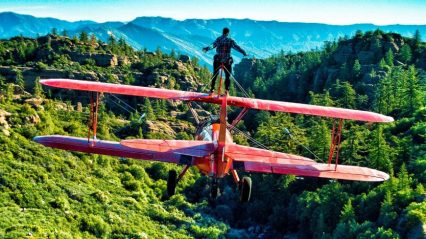 Wing Walker Jumps from Airplane – Wing Walking Stunts in 4K!