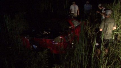 Blown Corvette Explores The Swamp and Goes Off The End of the Track!