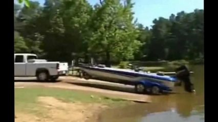 Epic Boat Fails – Boat Launch, Crashes And More All Gone Wrong!