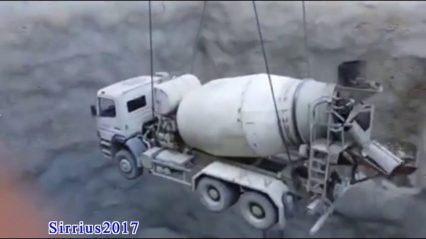 Heavy Equipment Fails… These Will Make Your Heart Drop!