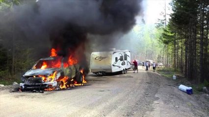 Dodge Cummins Catches Fire and Burns Down While Towing…